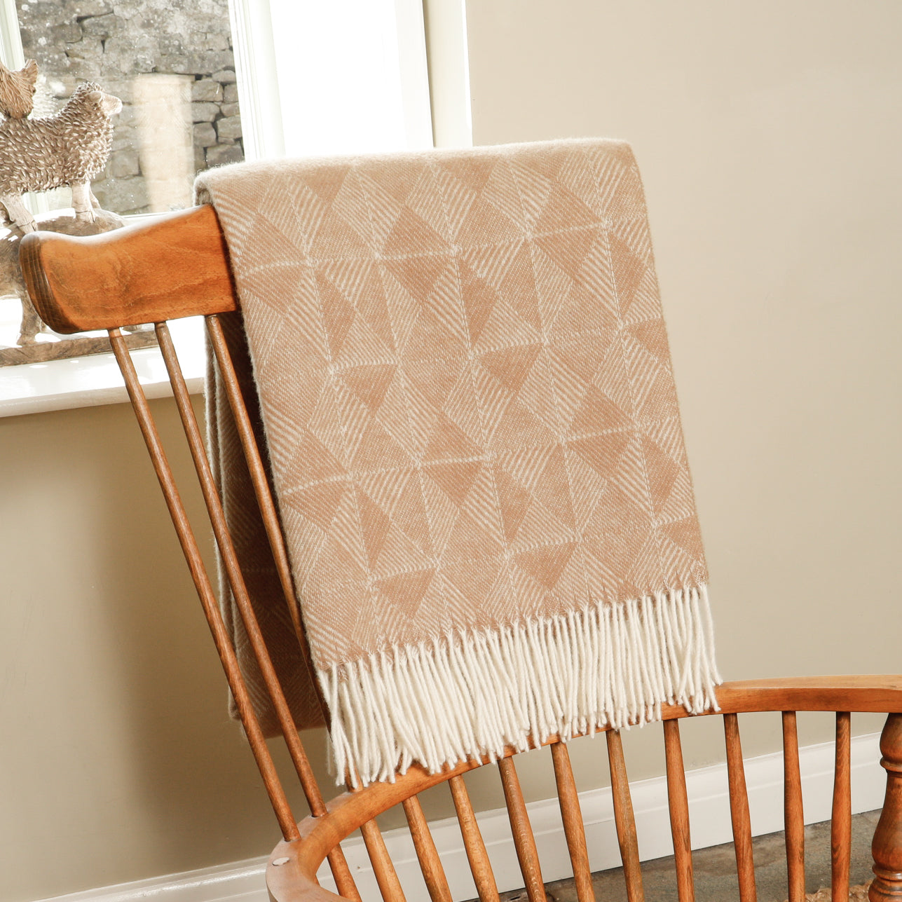Diamond Pattern Beige Wool Blanket